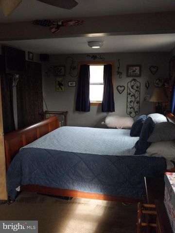 6 E ELDA AVE, Schuylkill Haven, PA 17972