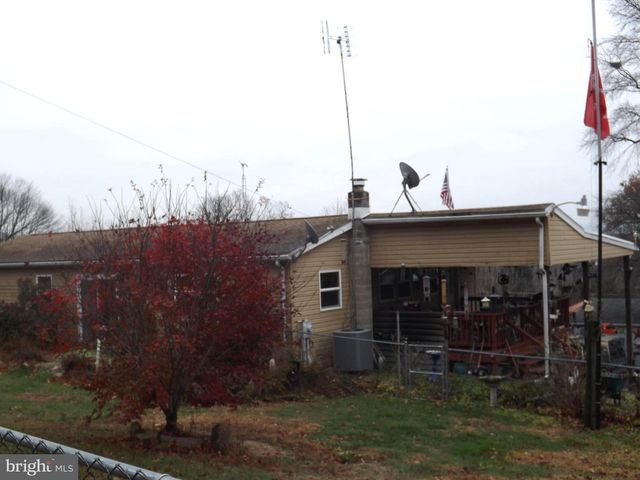 6 E ELDA AVE, Schuylkill Haven, PA 17972