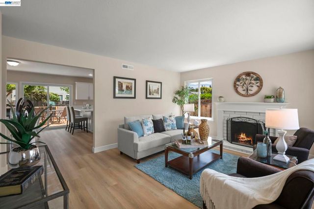 36294 Darvon St, Newark, CA 94560