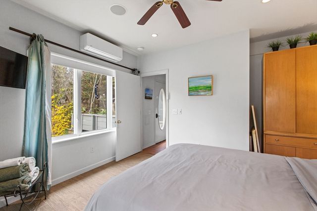 10 Somerset Rd, Provincetown, MA 02657