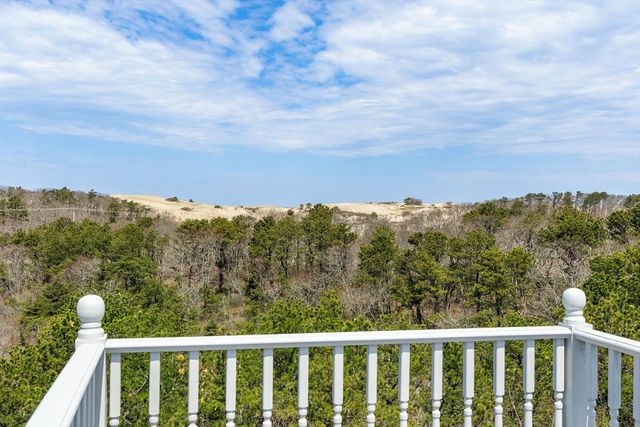 10 Somerset Rd, Provincetown, MA 02657