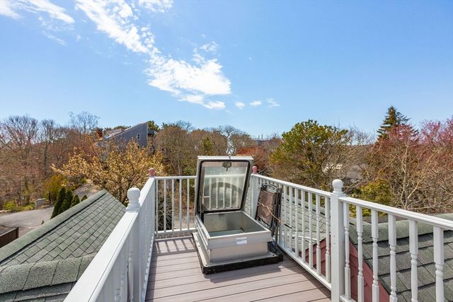 10 Somerset Rd, Provincetown, MA 02657