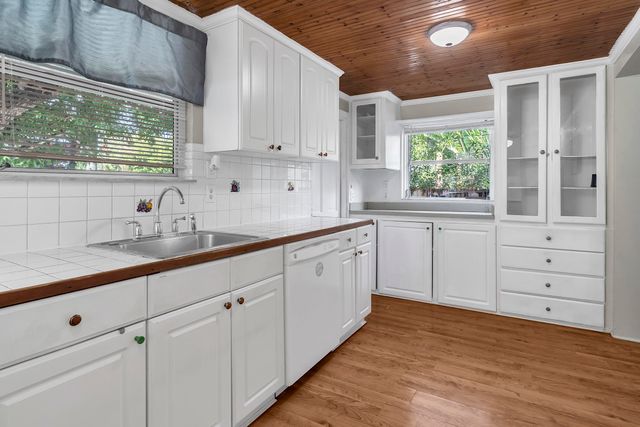 421 S L Street, Lake Worth Beach, FL 33460