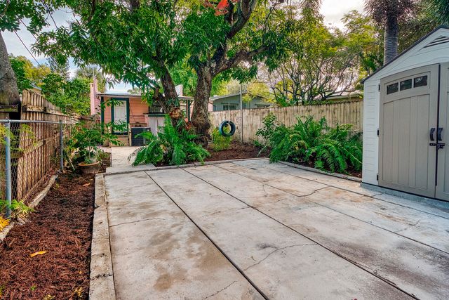 421 S L Street, Lake Worth Beach, FL 33460