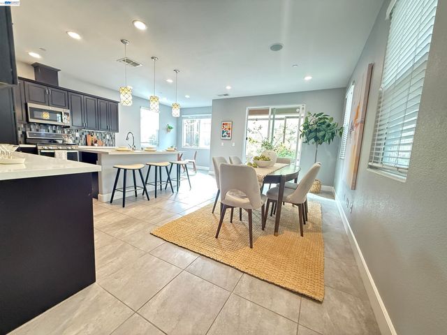 408 Colina Way, El Sobrante, CA 94803