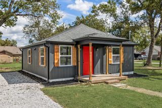 707 S Catherine Street, Terrell, TX 75160