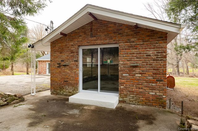 19 Creek Bend Road, Hopewell Junction, NY 12533