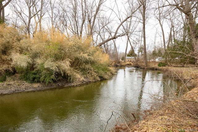 19 Creek Bend Road, Hopewell Junction, NY 12533