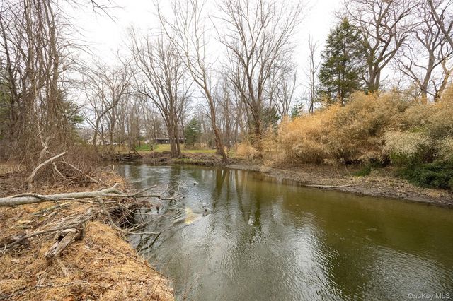 19 Creek Bend Road, Hopewell Junction, NY 12533