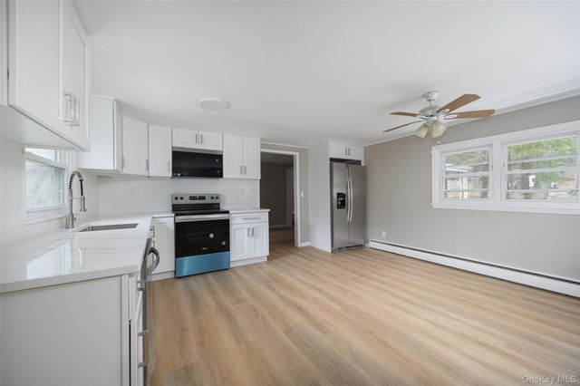 19 Creek Bend Road, Hopewell Junction, NY 12533