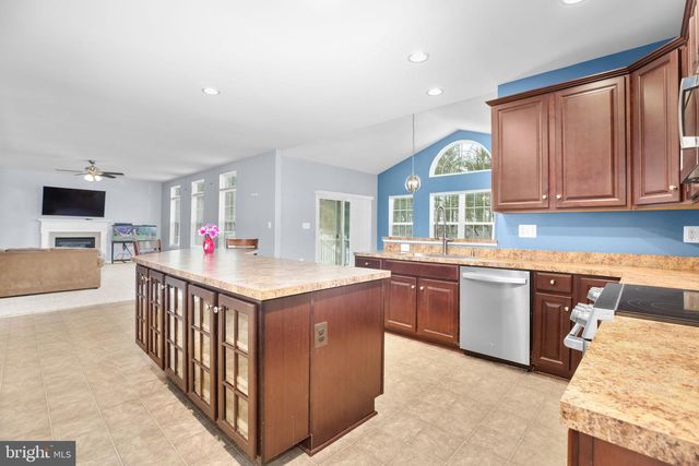 5825 DEEP CREEK DR, Fredericksburg, VA 22407