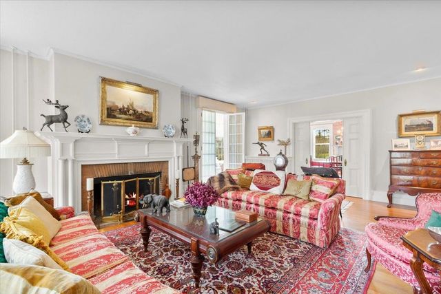 16 West Road, Bennington, VT 05201