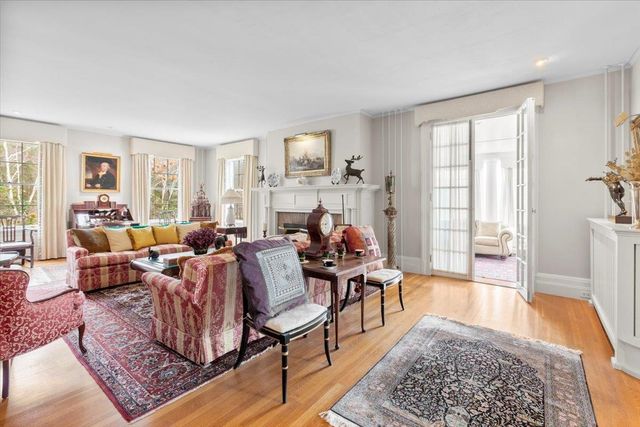 16 West Road, Bennington, VT 05201