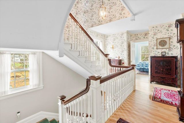 16 West Road, Bennington, VT 05201