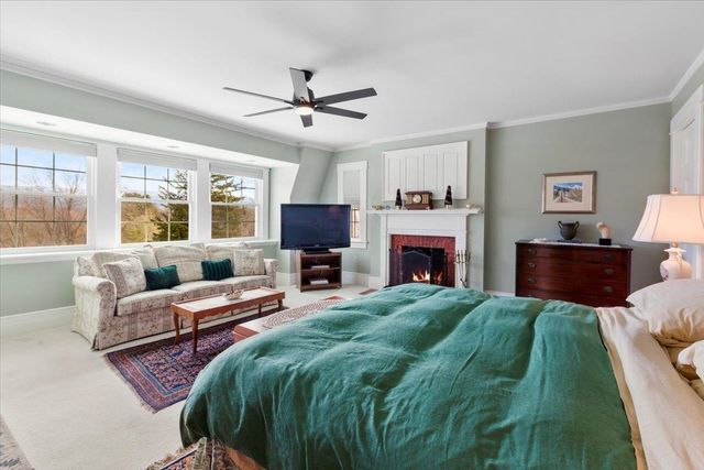 16 West Road, Bennington, VT 05201