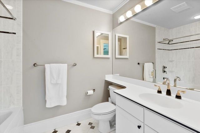 16 West Road, Bennington, VT 05201