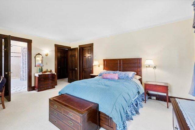 16 West Road, Bennington, VT 05201