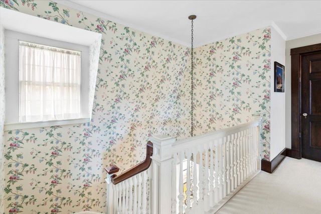 16 West Road, Bennington, VT 05201