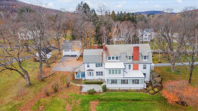 16 West Road, Bennington, VT 05201