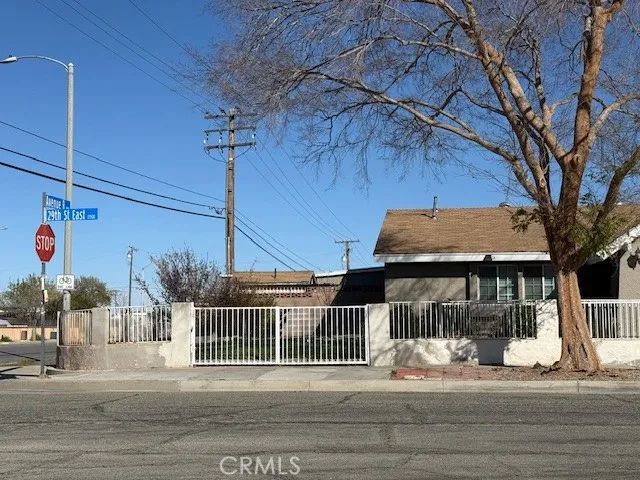 37952 29th East, Palmdale, CA 93550