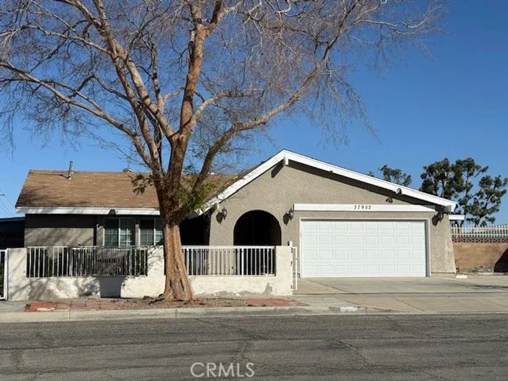 37952 29th East, Palmdale, CA 93550