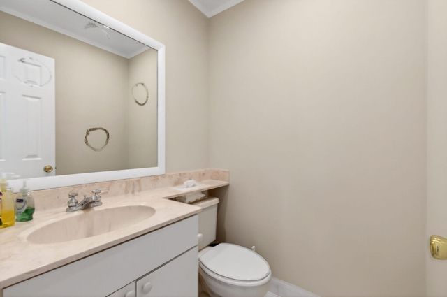 95 Burgundy B, Delray Beach, FL 33484