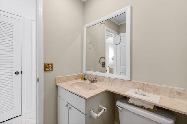 95 Burgundy B, Delray Beach, FL 33484
