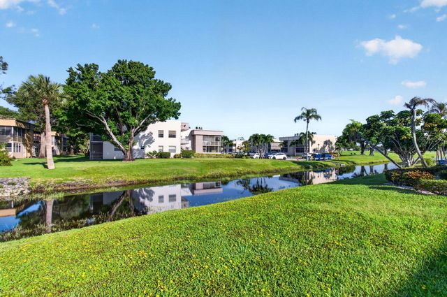 95 Burgundy B, Delray Beach, FL 33484