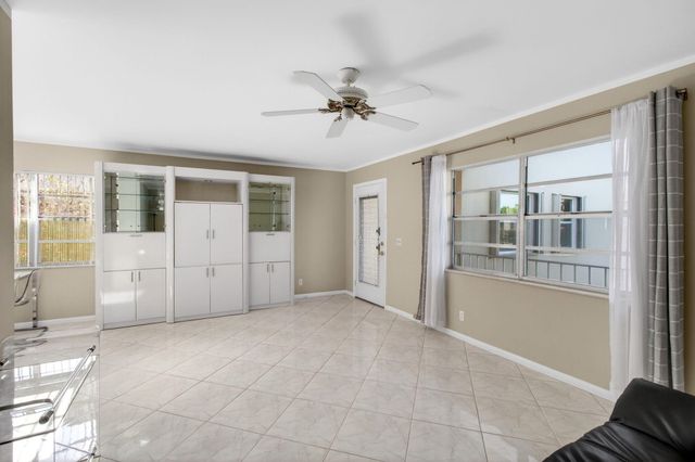 95 Burgundy B, Delray Beach, FL 33484