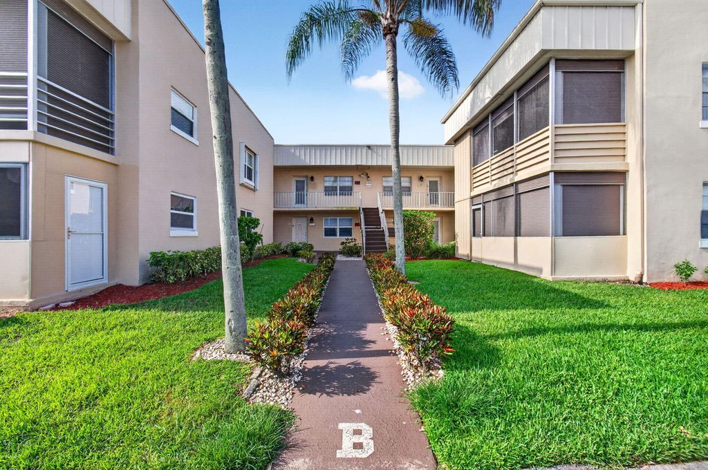 95 Burgundy B, Delray Beach, FL 33484