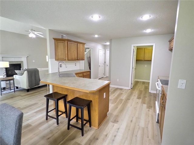 7117 McCoy Street, Shawnee, KS 66227