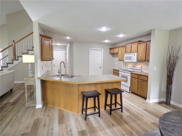 7117 McCoy Street, Shawnee, KS 66227