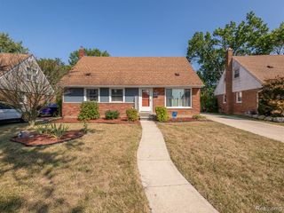 16287 Windermere Circle, Southgate, MI 48195
