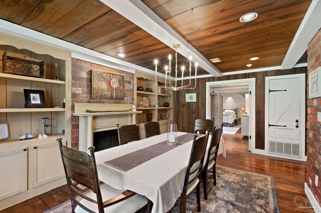 605 Meander Ln, Cantonment, FL 32533