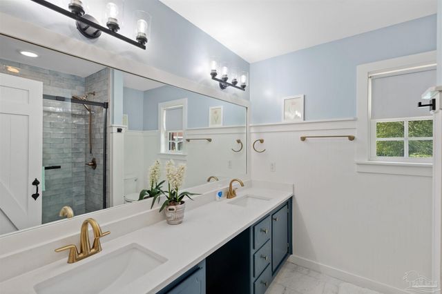 605 Meander Ln, Cantonment, FL 32533