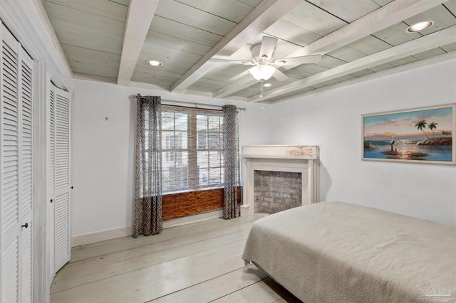 605 Meander Ln, Cantonment, FL 32533