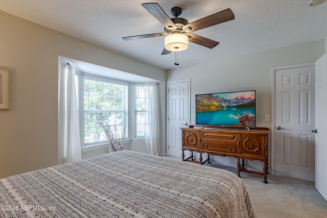 3327 LIGHTHOUSE POINT Lane, Jacksonville, FL 32250