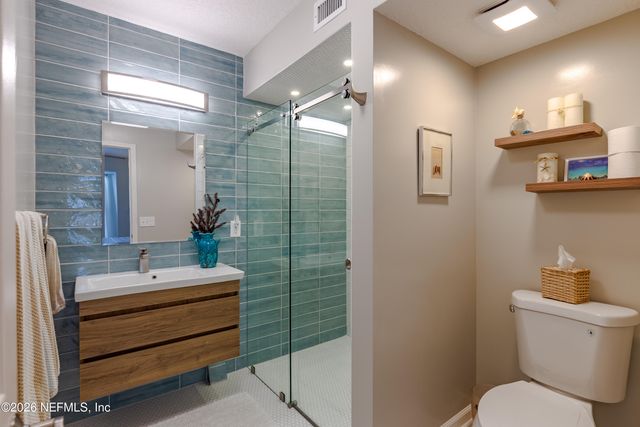 3327 LIGHTHOUSE POINT Lane, Jacksonville, FL 32250