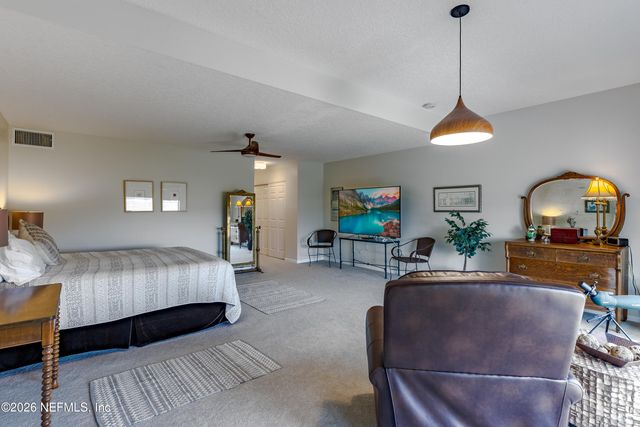 3327 LIGHTHOUSE POINT Lane, Jacksonville, FL 32250