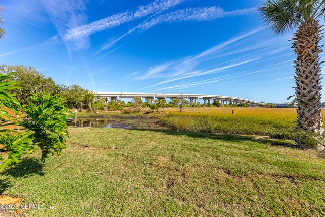 3327 LIGHTHOUSE POINT Lane, Jacksonville, FL 32250