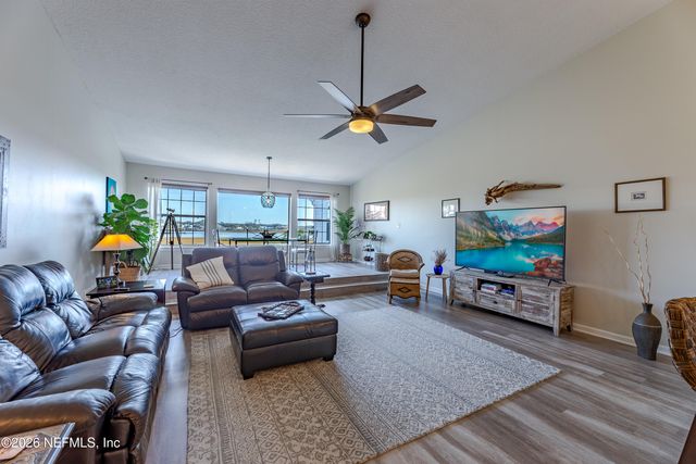 3327 LIGHTHOUSE POINT Lane, Jacksonville, FL 32250