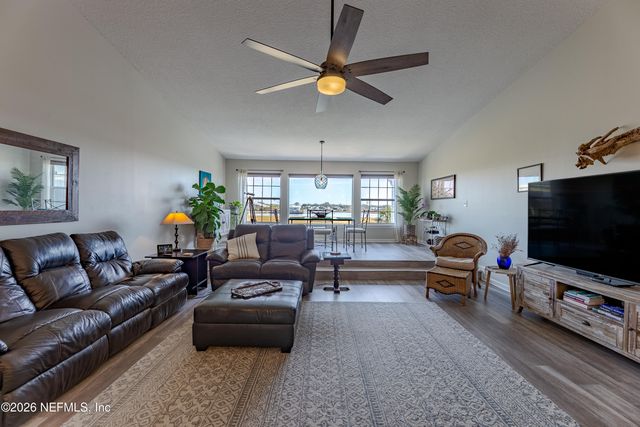 3327 LIGHTHOUSE POINT Lane, Jacksonville, FL 32250