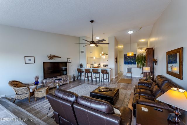 3327 LIGHTHOUSE POINT Lane, Jacksonville, FL 32250