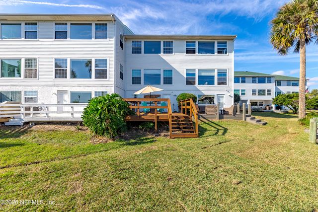3327 LIGHTHOUSE POINT Lane, Jacksonville, FL 32250
