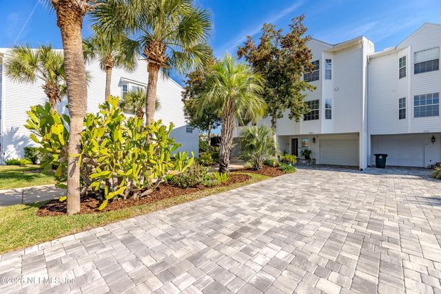 3327 LIGHTHOUSE POINT Lane, Jacksonville, FL 32250