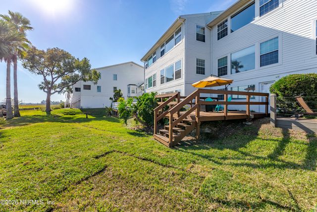 3327 LIGHTHOUSE POINT Lane, Jacksonville, FL 32250