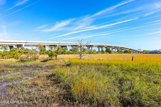 3327 LIGHTHOUSE POINT Lane, Jacksonville, FL 32250