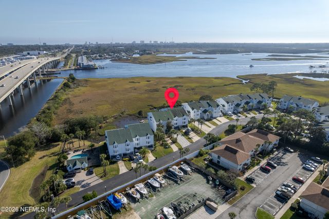 3327 LIGHTHOUSE POINT Lane, Jacksonville, FL 32250