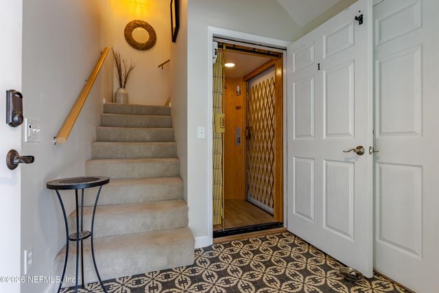 3327 LIGHTHOUSE POINT Lane, Jacksonville, FL 32250