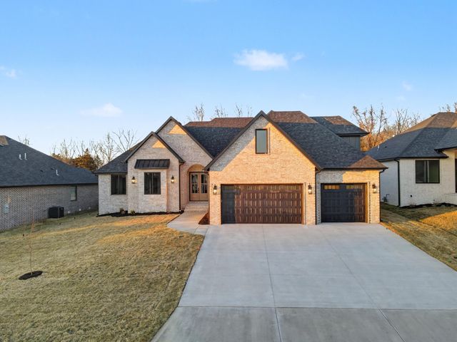 2157 North Silver Charm Avenue, Springfield, MO 65802